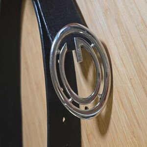 Guess Belt / Black W/ Silver Hardware